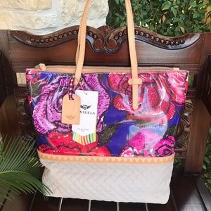 RETIRED- Consuela Reese royal market tote